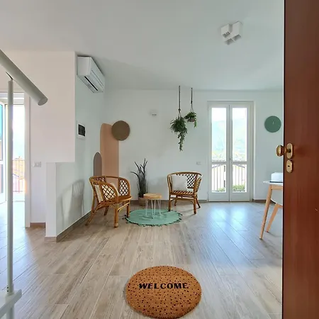 Ama Homes - Balcony Lakeview Apartment