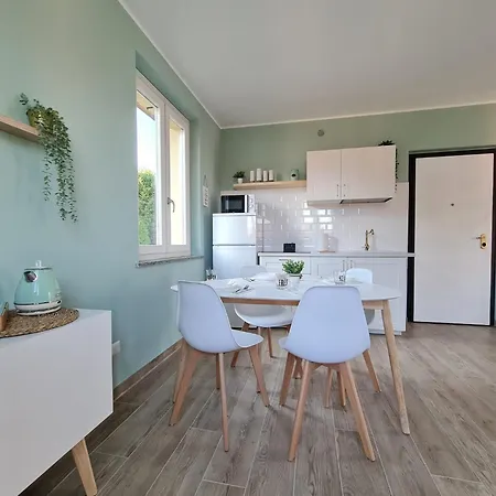 Ama Homes - Balcony Lakeview * Bellagio