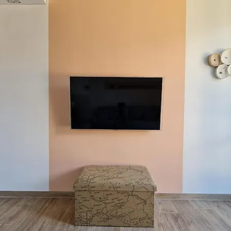 Ama Homes - Balcony Lakeview Apartment Bellagio