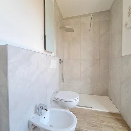Apartment Ama Homes - Balcony Lakeview